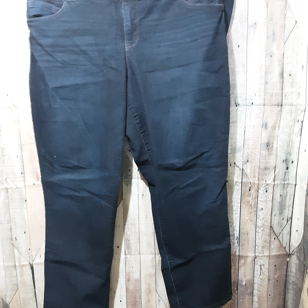 Democracy Women's Straight Leg Jeans - Black